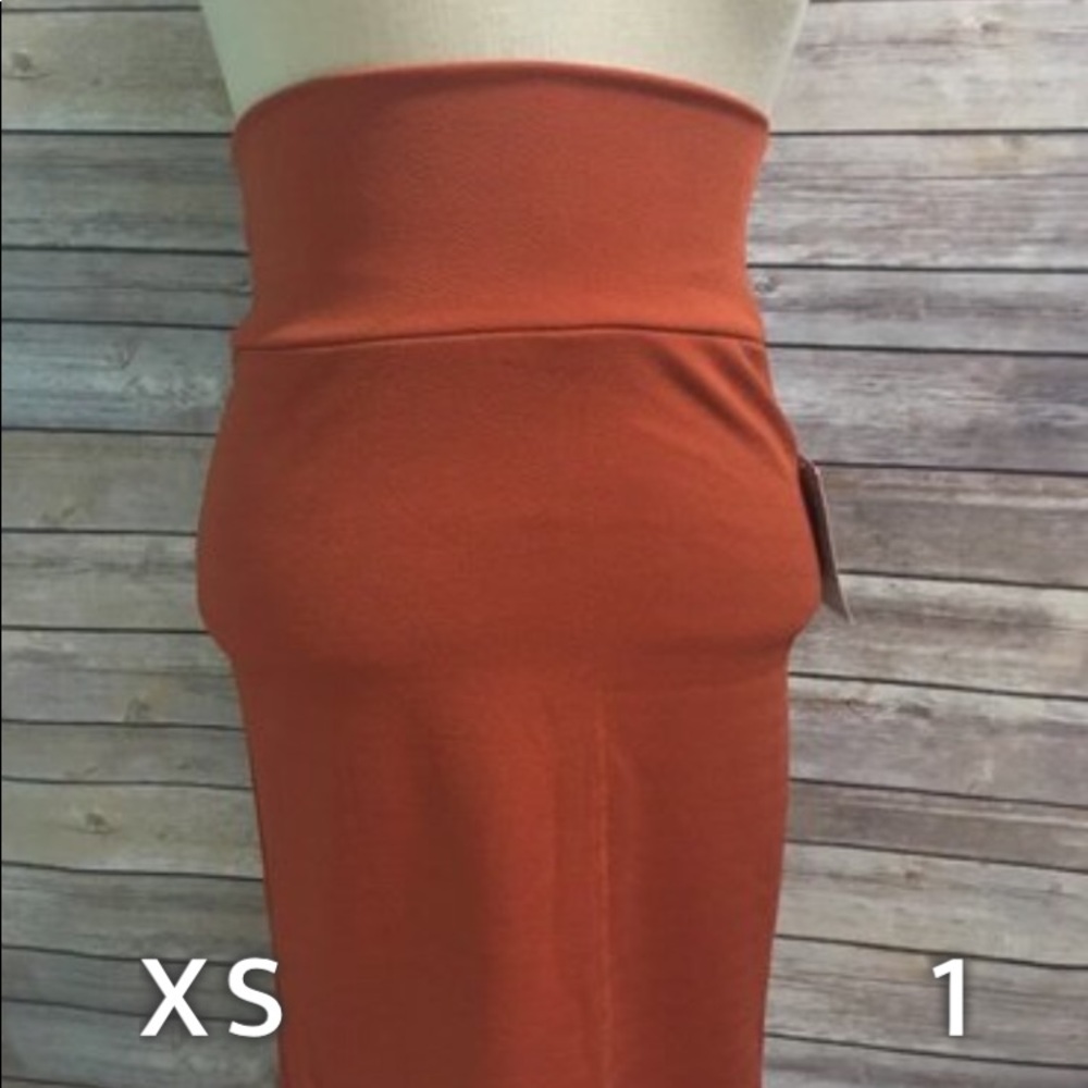 LuLaRoe Cassie skirt